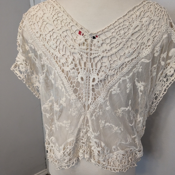 Cream Crochet Top - Picture 7 of 10